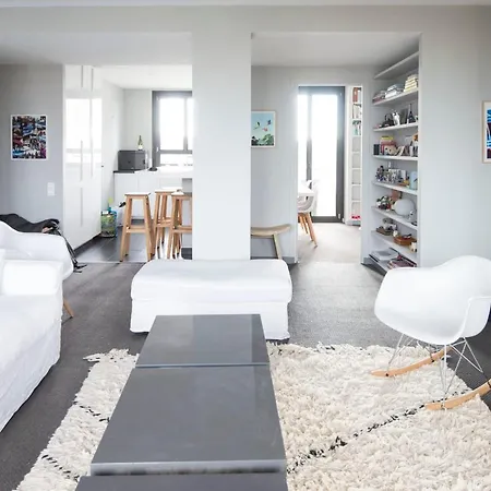 Spacious & Bright Apt - Paris & Eiffel Tower View Boulogne-Billancourt