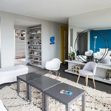 Spacious & Bright Apt - Paris & Eiffel Tower View Lägenhet *
