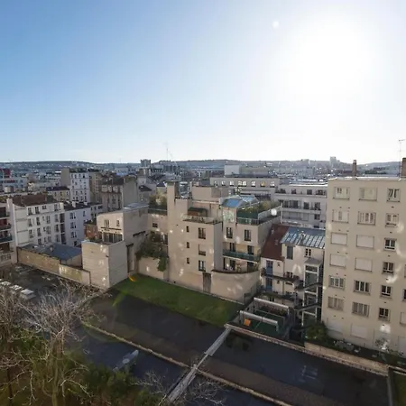 Spacious & Bright Apt - Paris & Eiffel Tower View *