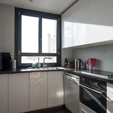Lägenhet Spacious & Bright Apt - Paris & Eiffel Tower View Boulogne-Billancourt